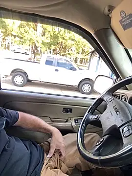 Snapshot of Themechanic420 chatting on 11.12.25 Themechanic420 online show from 11.12.25