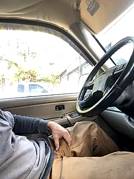 Snapshot of Themechanic420 chatting on 11.13.25 Themechanic420 online show from 11.13.25