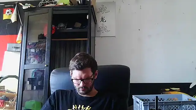 Snapshot of Die-geile-Sau chatting on 07.16.26 Die-geile-Sau online show from 07.16.26