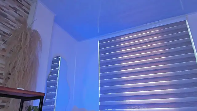 Vanesa novvoa online show from 02.05.25