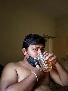 Snapshot of Bangalorebull chatting on 03.19.25 Bangalorebull online show from 03.19.25