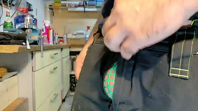 Nikeyone2 online show from 12.19.24