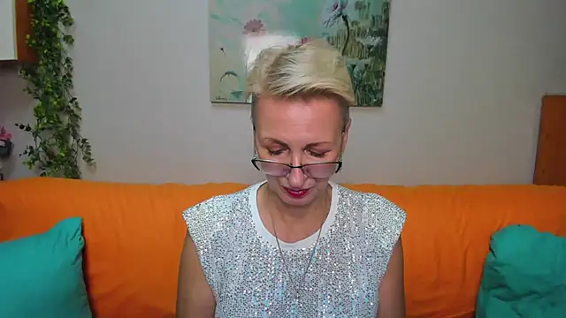 iamyourdream89 online show from 11.30.25