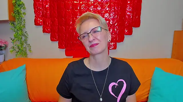 iamyourdream89 online show from 02.19.26