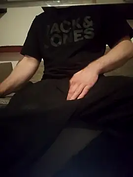 Snapshot of geiler89 chatting on 01.05.26 geiler89 online show from 01.05.26