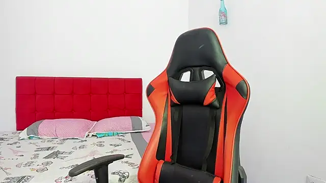 Sweet Coral  online show from 04.04.26