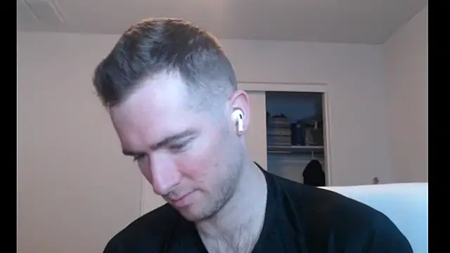 Snapshot of rawdawgrex chatting on 02.14.26 rawdawgrex online show from 02.14.26