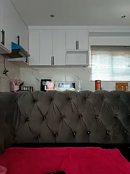 Snapshot of Yung-Missy chatting on 02.02.26 Yung-Missy online show from 02.02.26