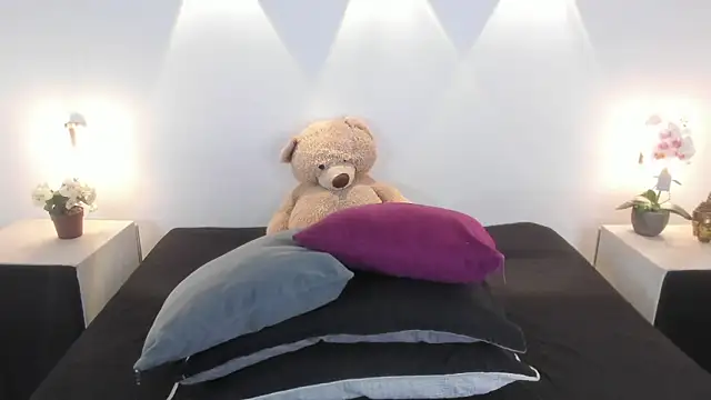 Snapshot of natassha1 chatting on 10.09.25 natassha1 online show from 10.09.25