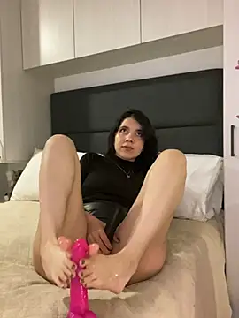 Snapshot of saori_10 chatting on 02.02.25 saori 10 online show from 02.02.25