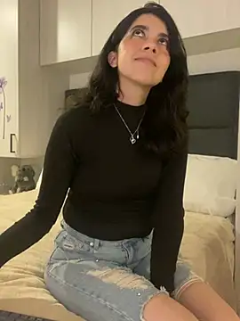 Snapshot of saori_10 chatting on 03.06.25 saori 10 online show from 03.06.25