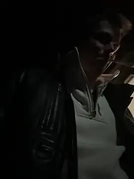 Toyjungee online show from 10.04.25