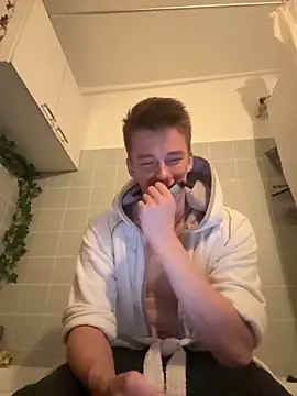 Toyjungee online show from 10.11.25