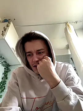 Toyjungee online show from 10.18.25