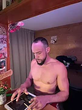 fitboyisland online show from 12.06.24