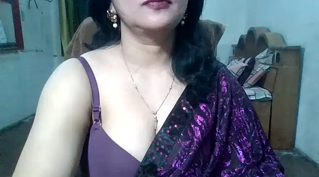 Cute Mahi22 online show from 03.19.25