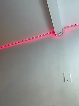 nicolette sweet  online show from 03.07.25