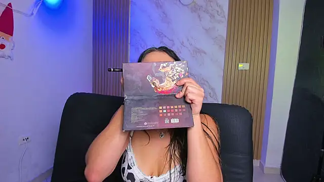 Megan blue7 online show from 03.10.25