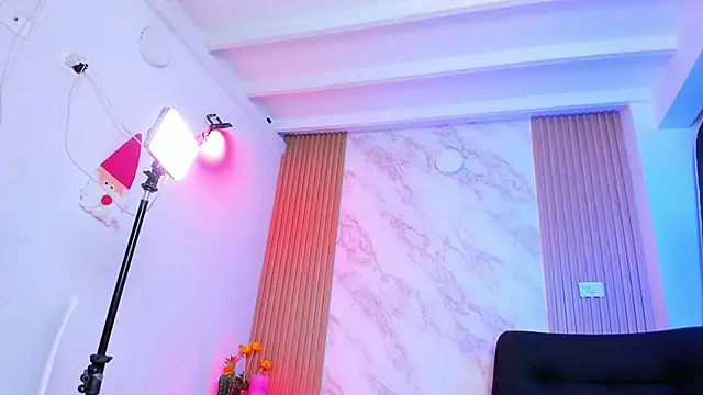 Megan blue7 online show from 03.13.25