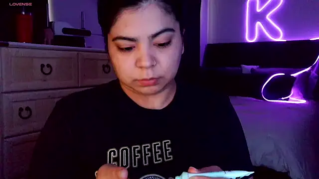 kimmiakiss22 online show from 02.05.26