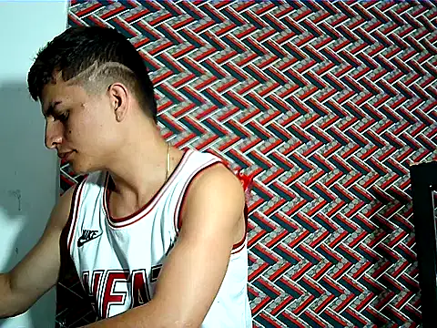 Snapshot of SHAT_SEX chatting on 02.10.26 SHAT SEX online show from 02.10.26