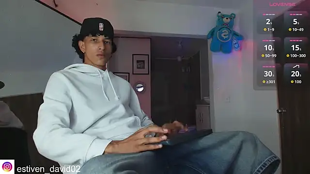 Snapshot of mike_casseano chatting on 09.19.25 mike casseano online show from 09.19.25