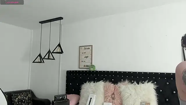 natasha logan  online show from 02.15.25