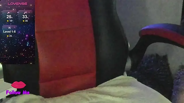 natasha logan  online show from 10.19.25