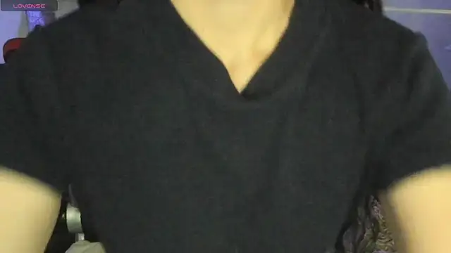 natasha logan  online show from 10.20.25