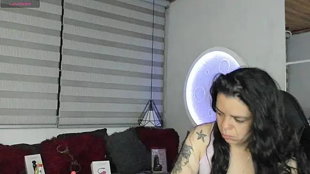 natasha logan  online show from 06.20.26