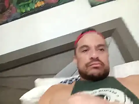 Snapshot of SwirledMonogamy chatting on 03.12.26 SwirledMonogamy online show from 03.12.26