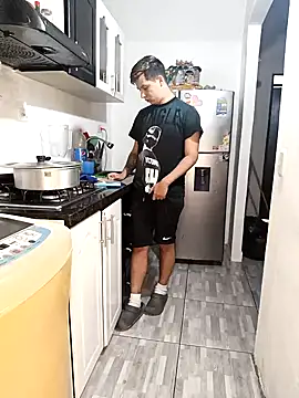 Snapshot of catire2323 chatting on 12.06.24 catire2323 online show from 12.06.24