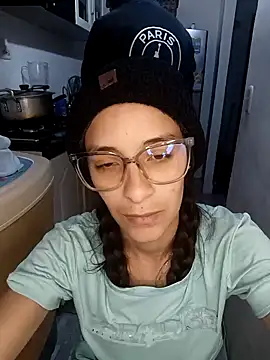 Snapshot of catire2323 chatting on 12.28.24 catire2323 online show from 12.28.24