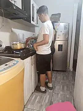 Snapshot of catire2323 chatting on 01.09.25 catire2323 online show from 01.09.25