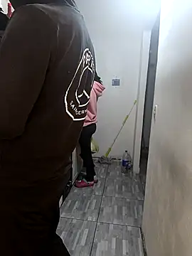 Snapshot of catire2323 chatting on 10.15.25 catire2323 online show from 10.15.25