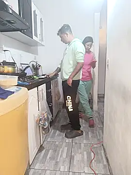 Snapshot of catire2323 chatting on 10.21.25 catire2323 online show from 10.21.25