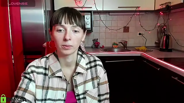 TayanaJons online show from 02.25.25