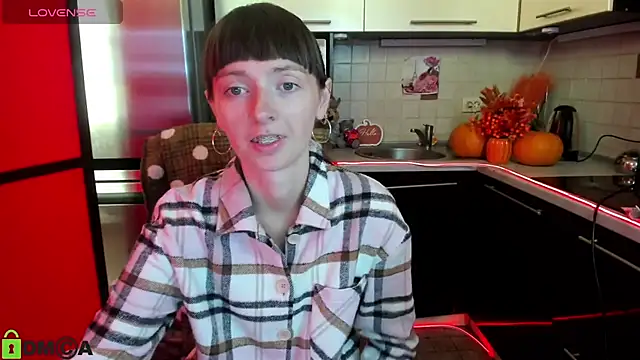 TayanaJons online show from 09.26.25