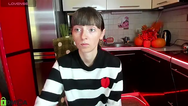 TayanaJons online show from 10.04.25