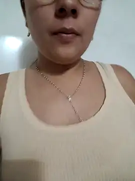 Snapshot of selena_gomez2 chatting on 02.06.25 selena gomez2 online show from 02.06.25