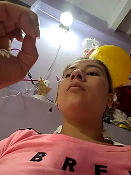 Snapshot of selena_gomez2 chatting on 02.03.26 selena gomez2 online show from 02.03.26