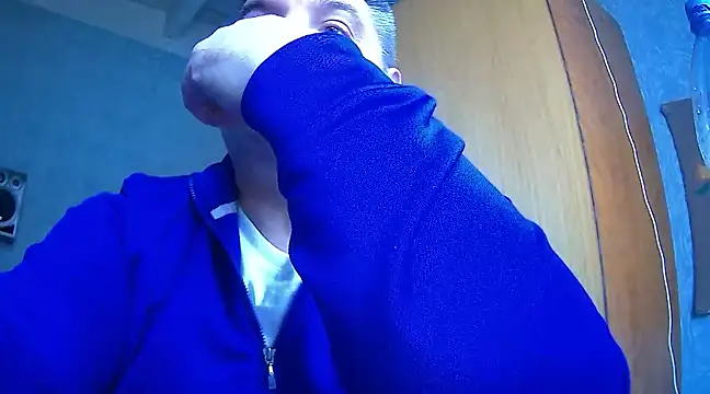 Snapshot of GYurmoka70 chatting on 01.05.25 GYurmoka70 online show from 01.05.25