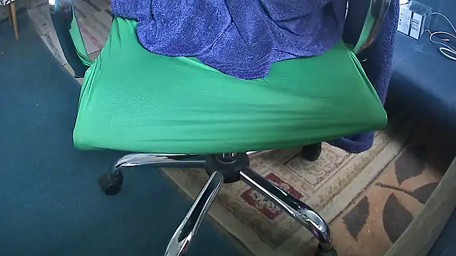 Snapshot of GYurmoka70 chatting on 11.25.25 GYurmoka70 online show from 11.25.25