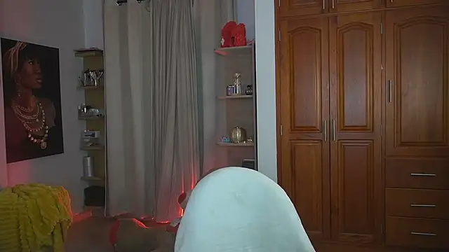 Snapshot of astreaharmonia chatting on 11.22.25 astreaharmonia online show from 11.22.25