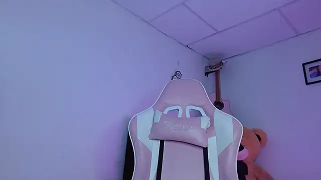 Dakota bumm online show from 10.24.25