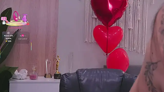 Molly Jons online show from 03.05.26