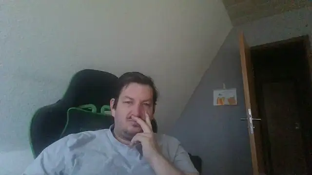 Golffahrer1982 online show from 11.14.25