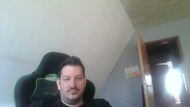 Golffahrer1982 online show from 03.25.26