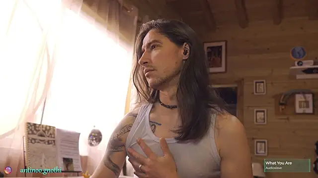 Snapshot of Antinoo_Gnothi chatting on 11.27.25 Antinoo Gnothi online show from 11.27.25