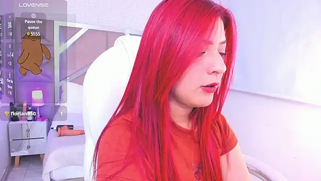 Snapshot of Zoe_Lennoxx chatting on 12.19.24 Zoe Lennoxx online show from 12.19.24